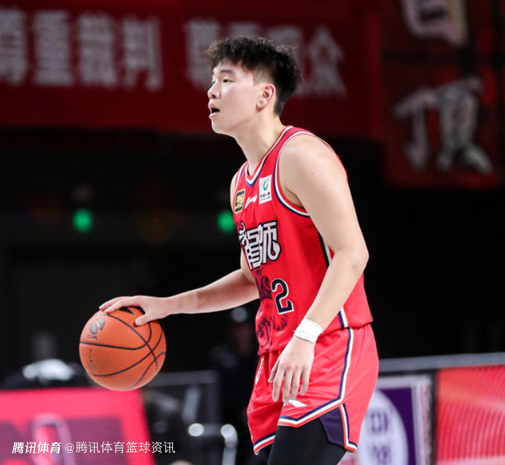 包含清晨广州队调整名单以备CBA常规赛，豪取连胜环节打磨，目标明确，资深球员宣示担当的词条-九游云游戏平台入口