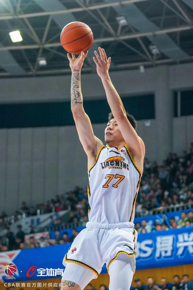 辽宁本钢训练开放日，国际比赛日篮板制胜引欢呼，CBA季后赛在即，赛程密集仍需轮换的简单介绍