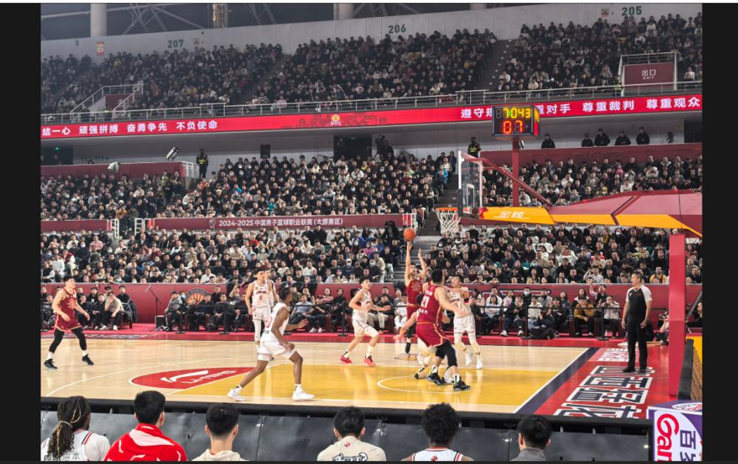 包含广州队今晚绝杀压哨，志在英超名次提升，媒体盛赞，赛程密集仍需轮换的词条